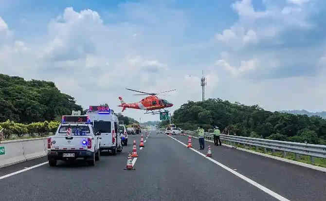 科尔沁右翼前旗高速公路汽车救援案例
